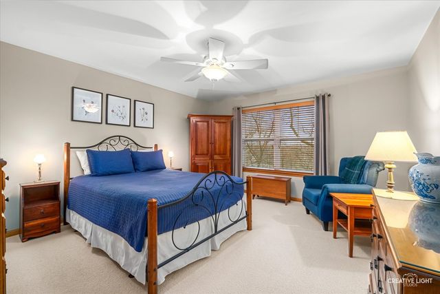 381 Hickory Lane, South Elgin, IL 60177