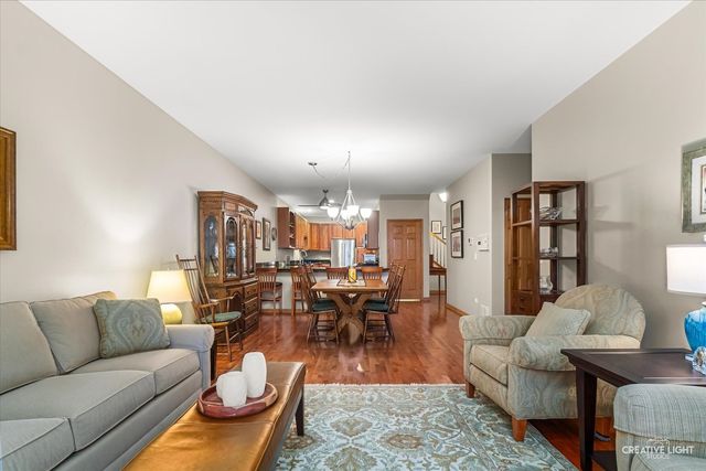 381 Hickory Lane, South Elgin, IL 60177