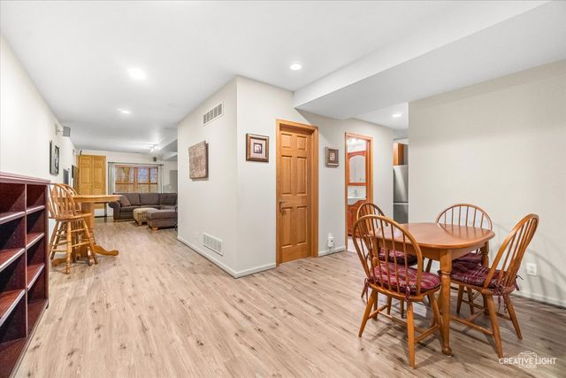 381 Hickory Lane, South Elgin, IL 60177