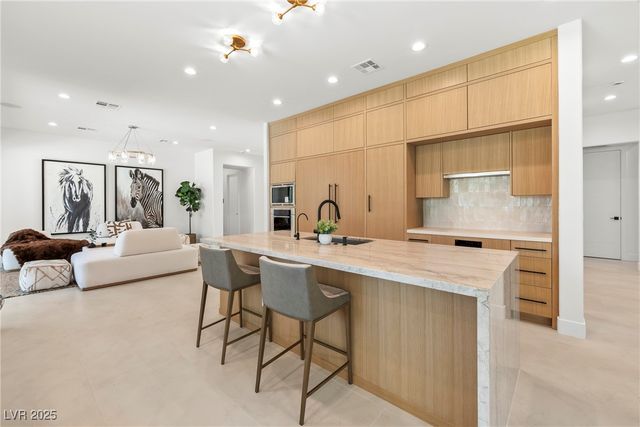 11926 Port Labelle Drive, Las Vegas, NV 89141