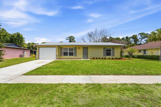 445 NE Armory Circle, Port St. Lucie, Port St Lucie, FL 34983
