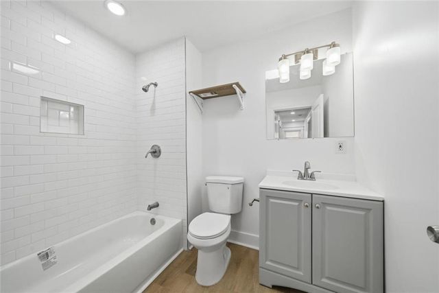 4112 Chestnut Avenue, Kansas City, MO 64130