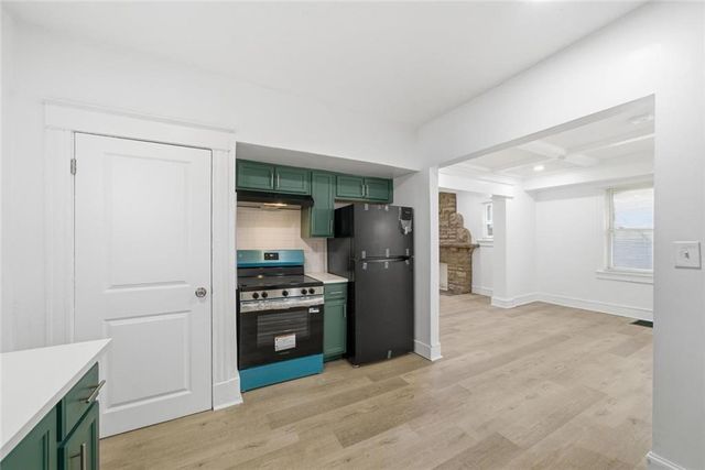 4112 Chestnut Avenue, Kansas City, MO 64130