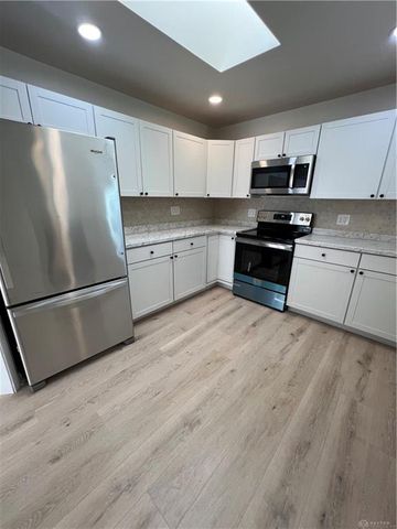 555 East Drive, Dayton, OH 45419