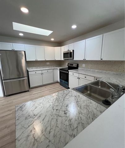 555 East Drive, Dayton, OH 45419