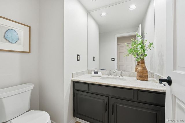 1934 S Parfet Drive, Lakewood, CO 80227