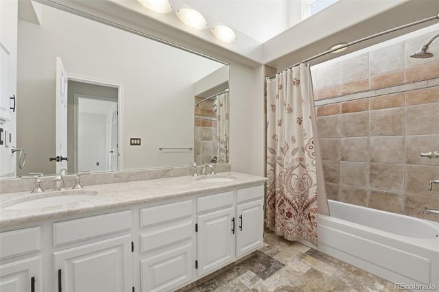 1934 S Parfet Drive, Lakewood, CO 80227