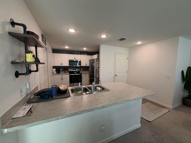1001 Happiness Avenue SW, Palm Bay, FL 32908