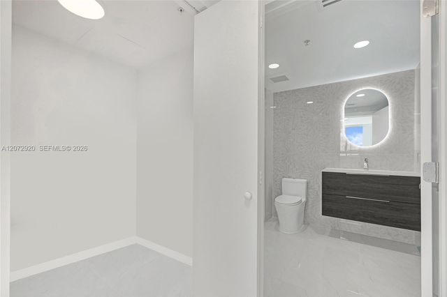 2775 NE 187th Street 514, Aventura, FL 33180