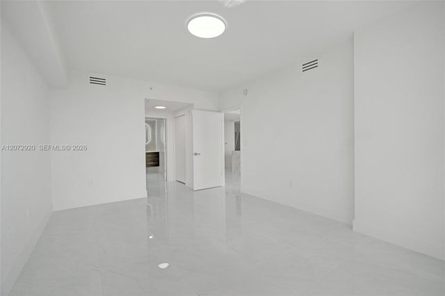 2775 NE 187th Street 514, Aventura, FL 33180