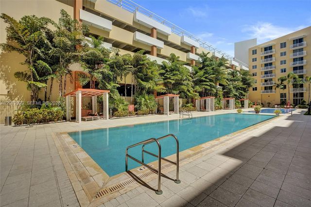 2775 NE 187th Street 514, Aventura, FL 33180
