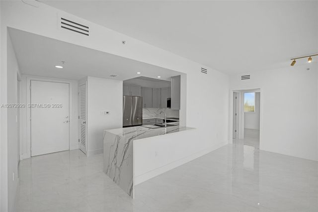 2775 NE 187th Street 514, Aventura, FL 33180