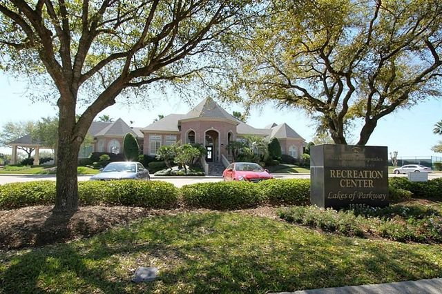 14478 Summerleaf Lane, Houston, TX 77077