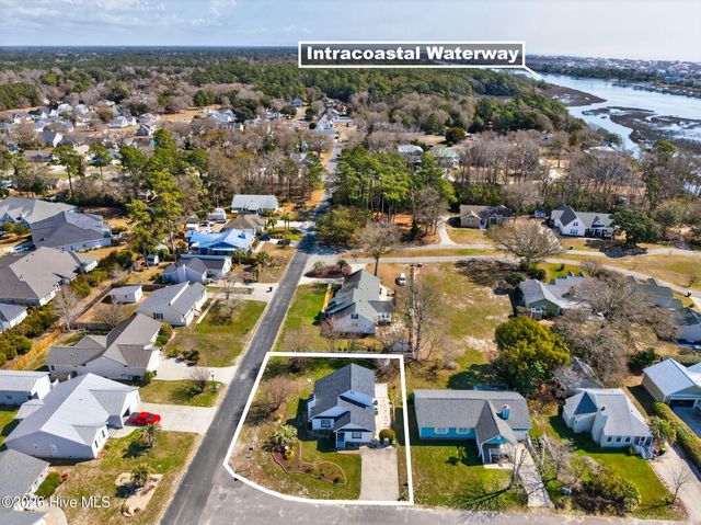 1561 Shipwatch Lane SW, Ocean Isle Beach, NC 28469