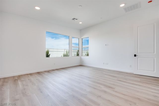 10324 Peako Hills Avenue, Las Vegas, NV 89166