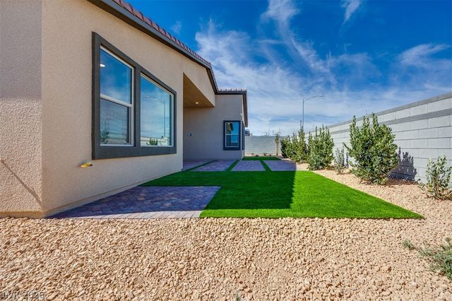 10324 Peako Hills Avenue, Las Vegas, NV 89166