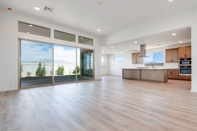 10324 Peako Hills Avenue, Las Vegas, NV 89166