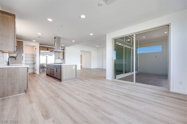 10324 Peako Hills Avenue, Las Vegas, NV 89166