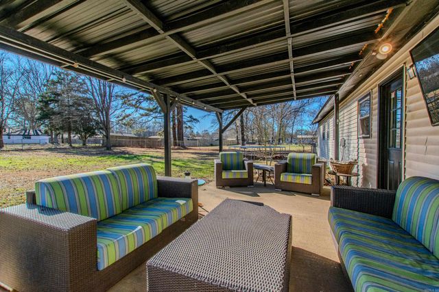 987 Joyce Drive, Benton, AR 72019