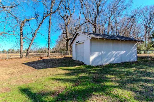 987 Joyce Drive, Benton, AR 72019