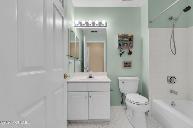 3237 Flagstone Court, Toms River, NJ 08755