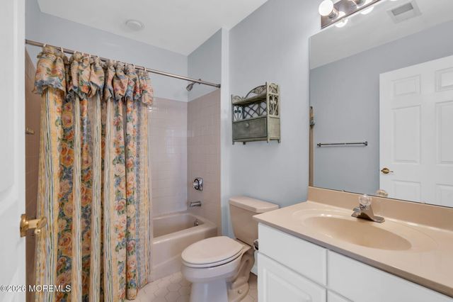 3237 Flagstone Court, Toms River, NJ 08755