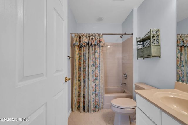 3237 Flagstone Court, Toms River, NJ 08755