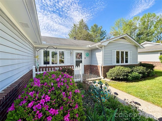 3 Wintry Drive, Hendersonville, NC 28792