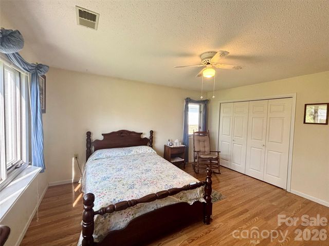 3 Wintry Drive, Hendersonville, NC 28792