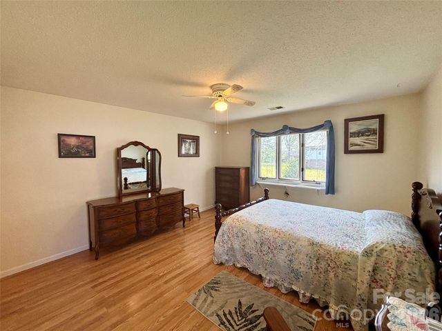 3 Wintry Drive, Hendersonville, NC 28792