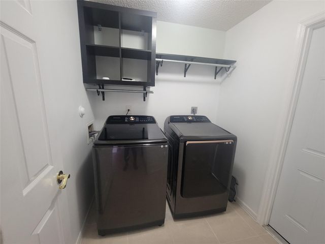 1505 Harbour Side Dr, Weston, FL 33326