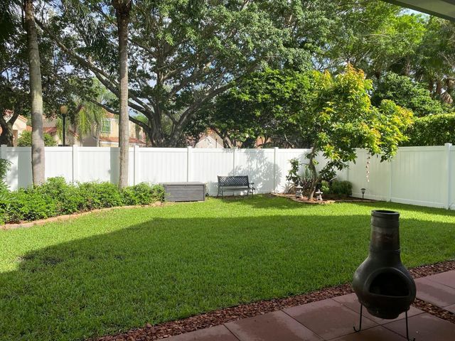 1505 Harbour Side Dr, Weston, FL 33326