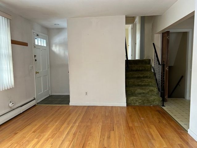 63 Meadowlark Dr, Longmeadow, MA 01106