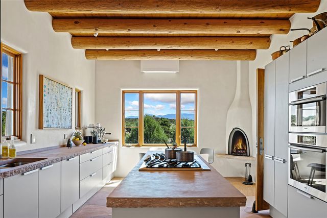 26 Amberwood Loop, Santa Fe, NM 87506