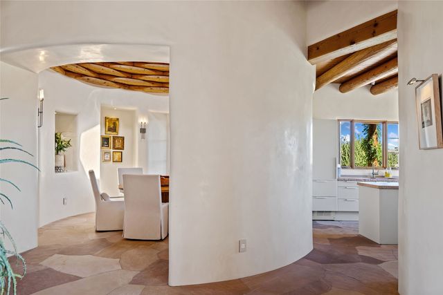 26 Amberwood Loop, Santa Fe, NM 87506