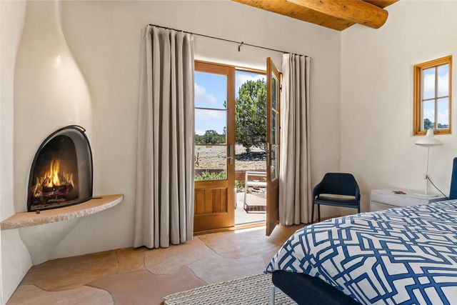 26 Amberwood Loop, Santa Fe, NM 87506