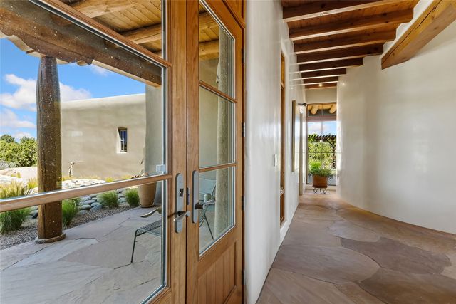 26 Amberwood Loop, Santa Fe, NM 87506