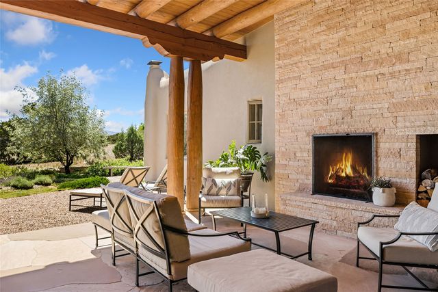 26 Amberwood Loop, Santa Fe, NM 87506