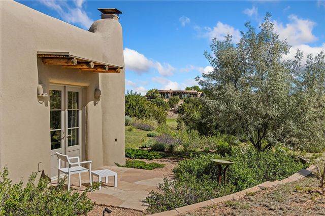 26 Amberwood Loop, Santa Fe, NM 87506