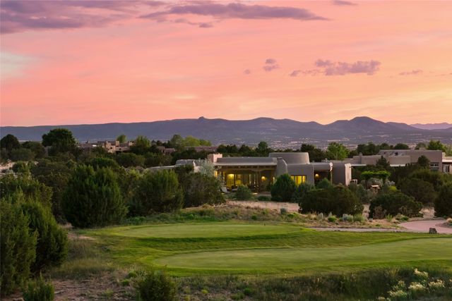 26 Amberwood Loop, Santa Fe, NM 87506
