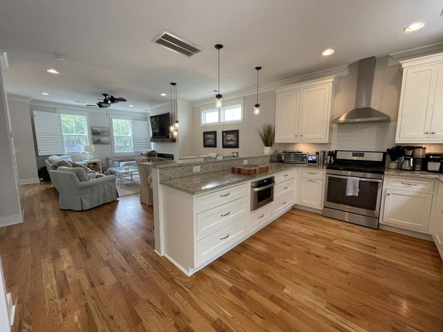 973 Warrick Oaks Lane, Mount Pleasant, SC 29464