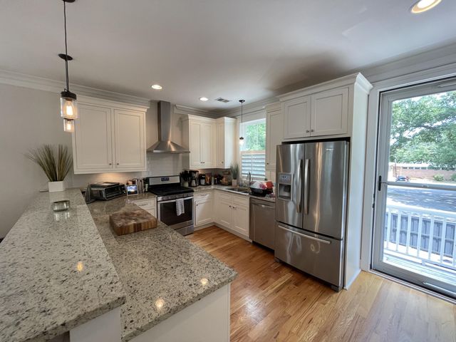 973 Warrick Oaks Lane, Mount Pleasant, SC 29464