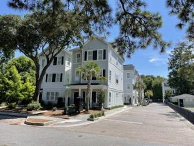 973 Warrick Oaks Lane, Mount Pleasant, SC 29464