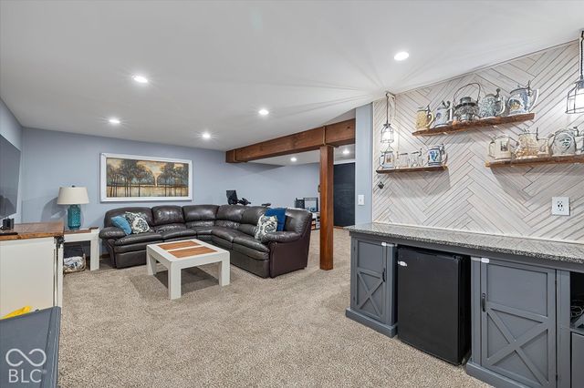7100 Oakview Cir Circle, Noblesville, IN 46062