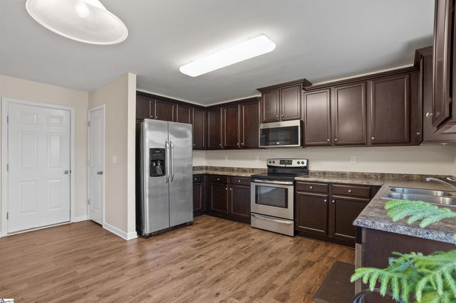 213 Golden Bear Walk, Duncan, SC 29334