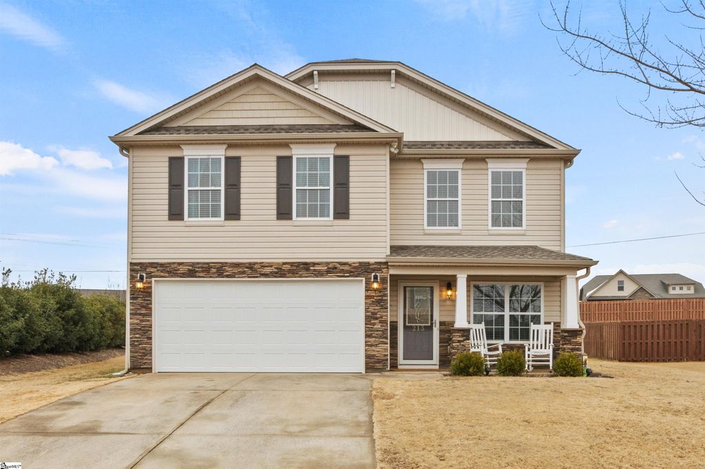 213 Golden Bear Walk, Duncan, SC 29334