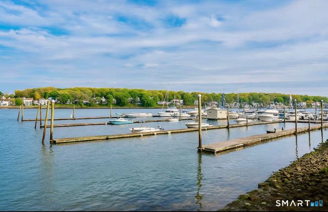 329 Front Street, New Haven, CT 06513