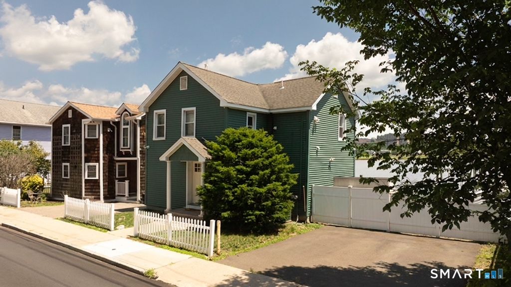 329 Front Street, New Haven, CT 06513