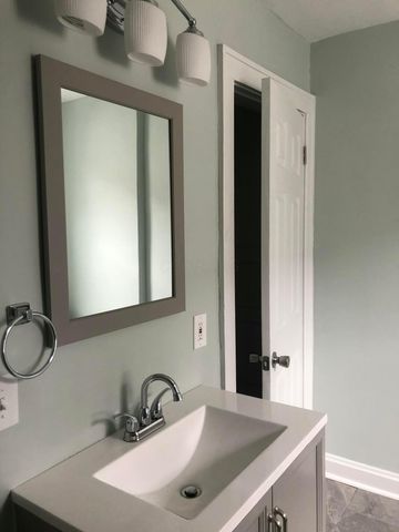 1366 Lockbourne Road, Columbus, OH 43206