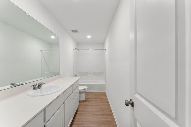 2811 Via Augusta Drive, Conroe, TX 77301
